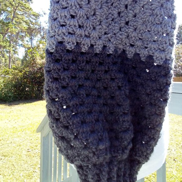 Handed Crafted Hexagon Cardigan, Size Large, Color Medium Gray and Dark Gray. - Picture 3 of 6